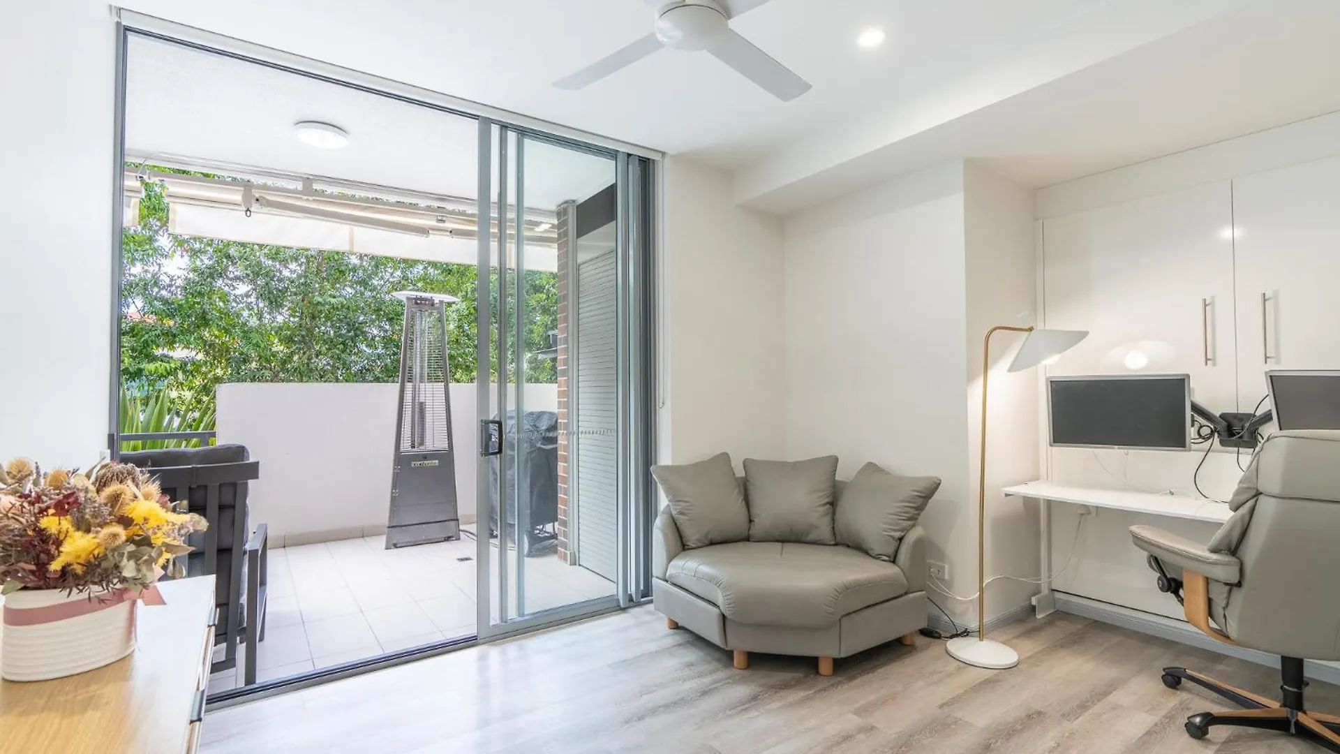 Best Location 2-Bed With Gym Pool 7-Min From Cbd Brisbane